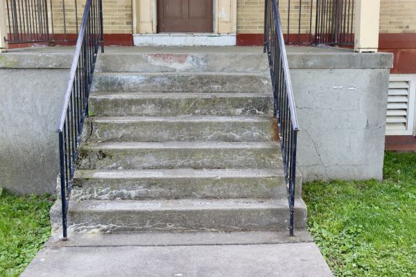 Cost of Staircase Concrete Repair in Topeka