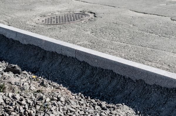 Cost of Sidewalk Curbing Repair in Topeka